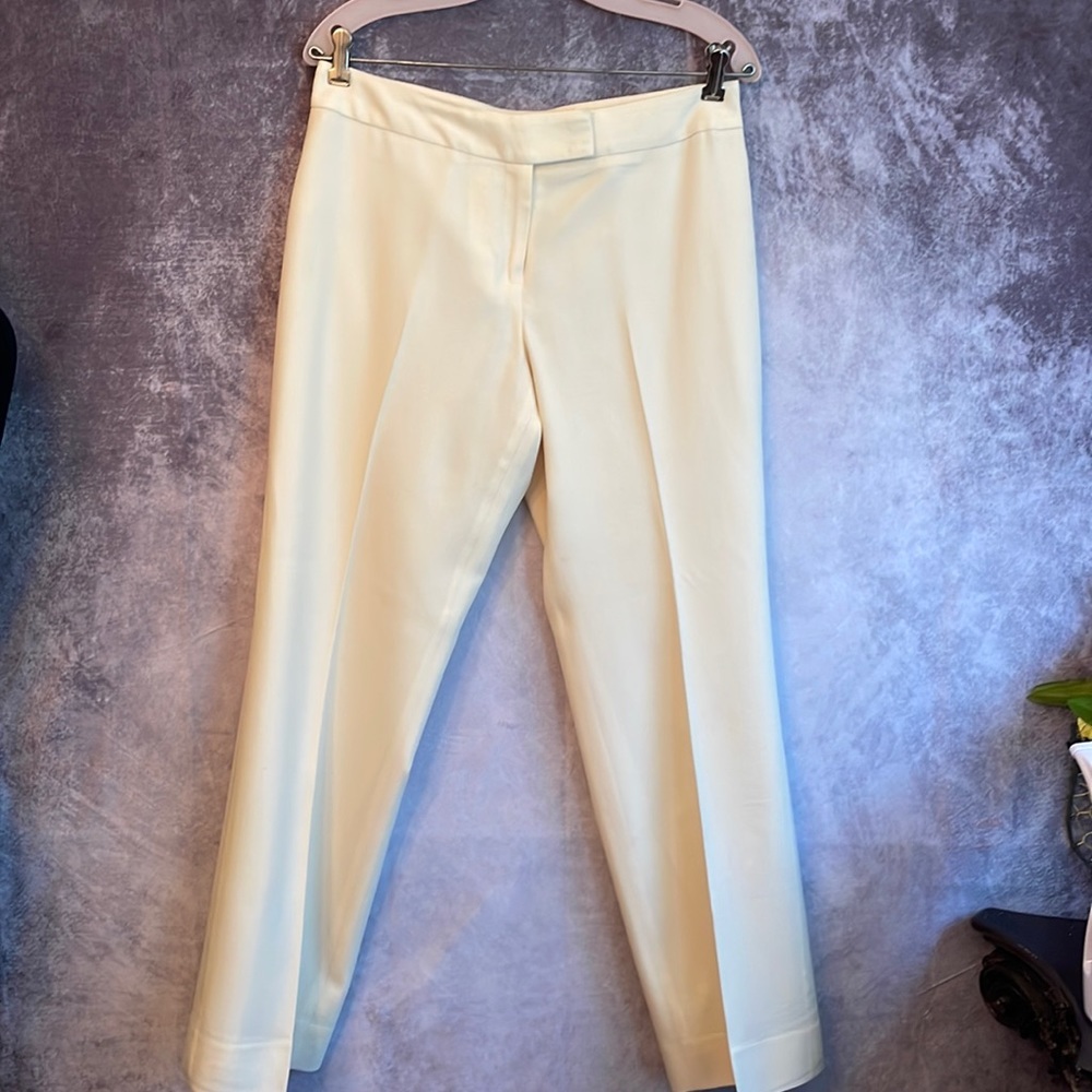 Pendleton. Cream/winter white wool pants. Polyester lining. EUC.